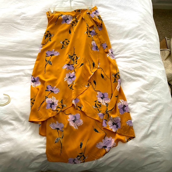 Le Lis Gilda Faux Wrap Skirt NWOT - Picture 4 of 4